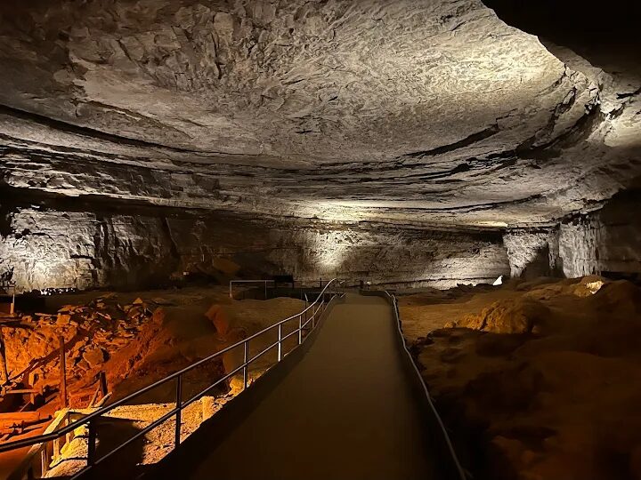 Best Places to Visit in Kentucky for Couples 1000439366