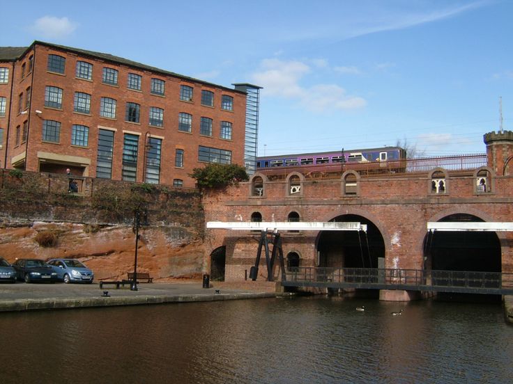 Best Places to Visit in Manchester UK 1000451267